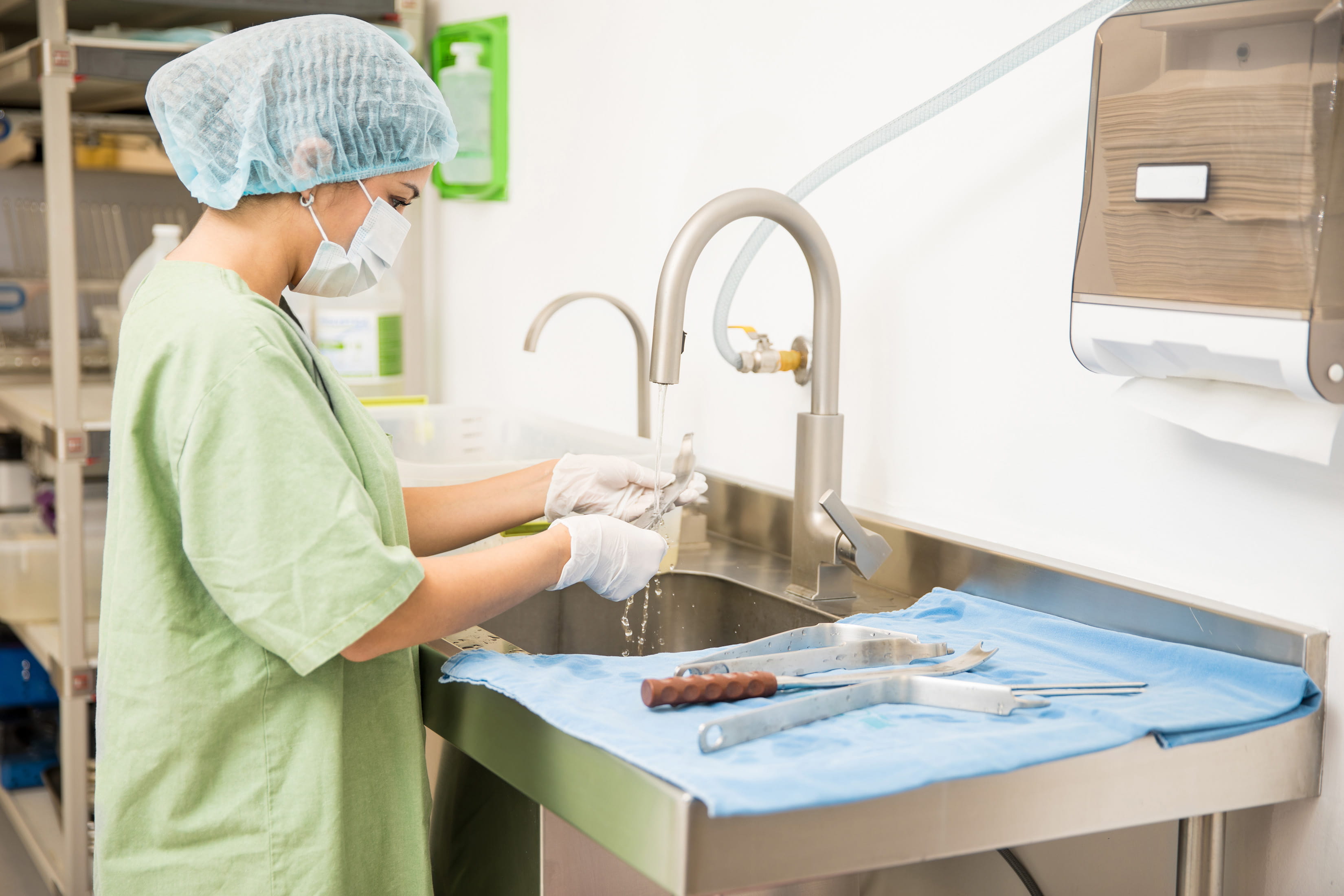 disinfecting instruments