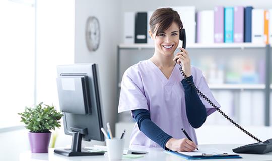 nurse-phone_CARD