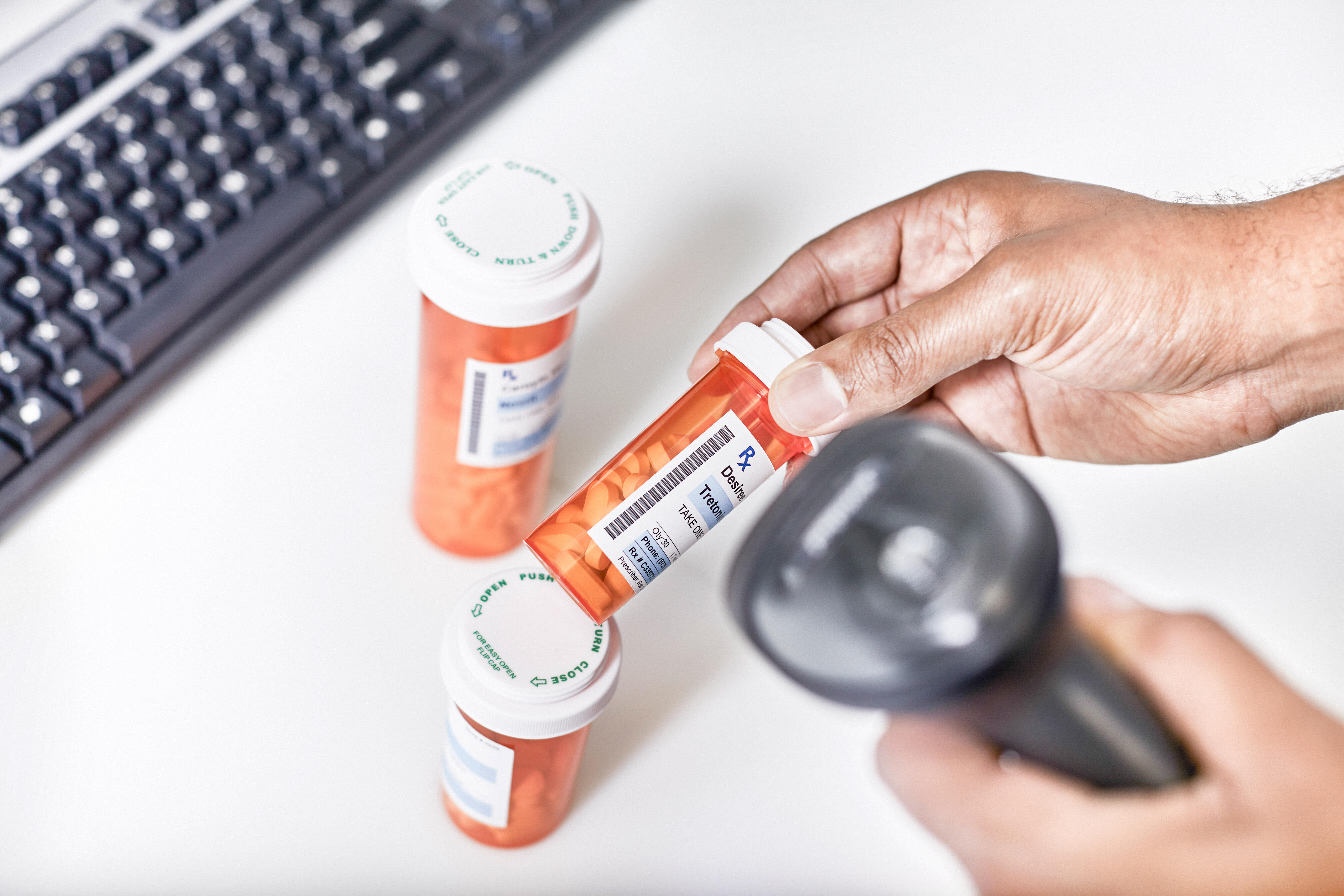 Pharmaceutical scanner